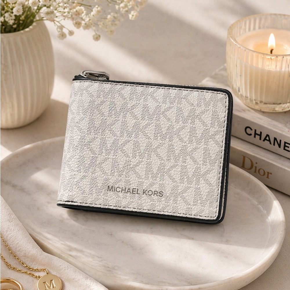 Michael Kors White Leather Wallet